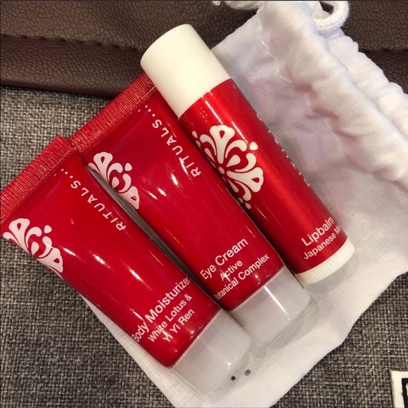 NWOT Herschel Supply Co Toiletry Bag - Picture 5 of 5